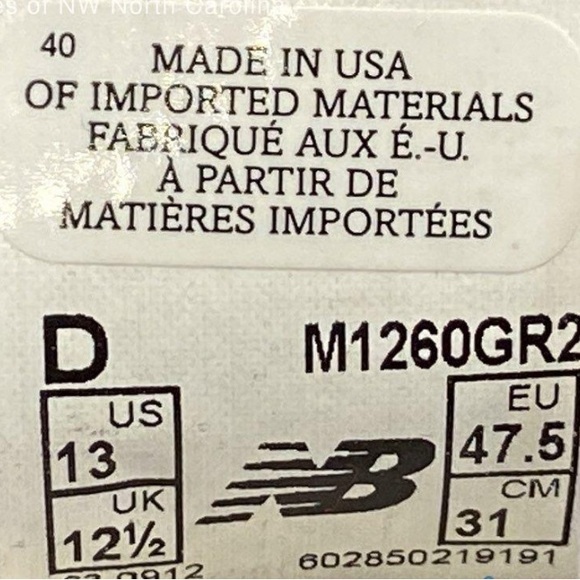 New Balance Men's Gray and Red Athletic Shoes - Picture 6 of 6